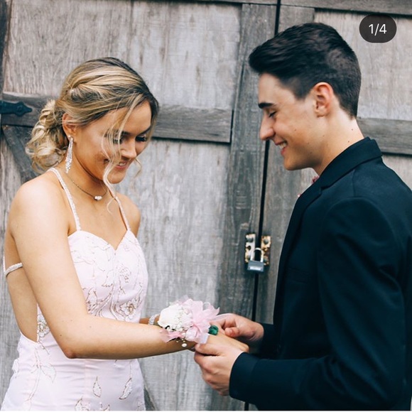 Long light pink glitter flower print dress. - Picture 6 of 6